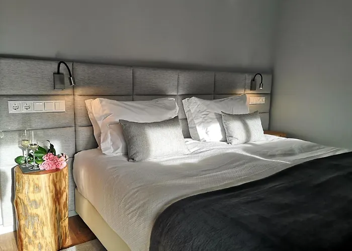 Em Xisto - Casas De Montanha - Casa T0 *